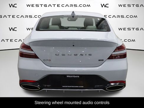 Used 2022 Genesis G70 3.3T image 7
