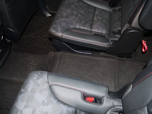 Used 2025 Toyota Sequoia TRD Pro AWD/4WD image 65