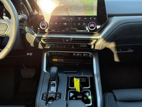 Used 2025 Lexus TX 350 AWD w/ Technology Package image 18