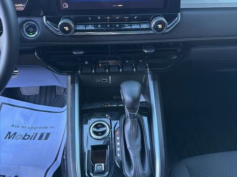 Used 2024 Chevrolet Colorado LT w/ LT Convenience Package II image 20