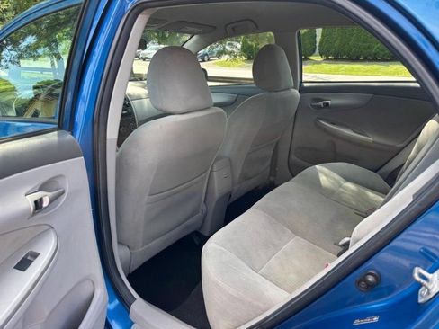 Used 2010 Toyota Corolla LE w/ All Weather Guard Pkg FWD image 19