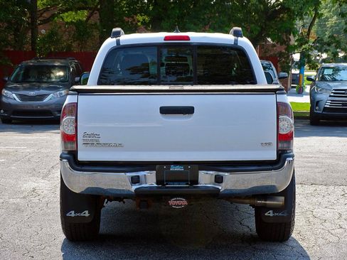 Used 2015 Toyota Tacoma 4x4 Double Cab w/ TRD Off-Road Package image 15