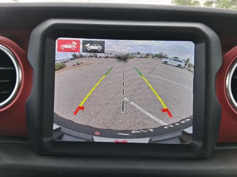 Used 2021 Jeep Wrangler Unlimited Rubicon AWD/4WD image 33