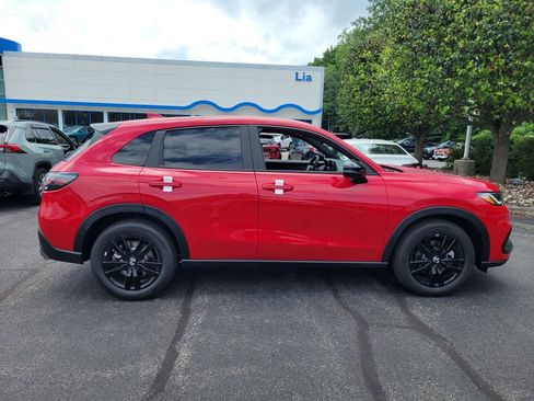 New 2026 Honda HR-V Sport image 2