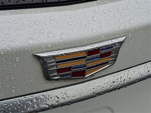 Certified 2023 Cadillac XT6 Premium Luxury image 24