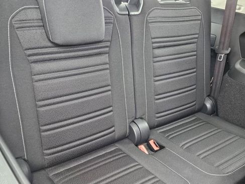 Used 2023 Volkswagen Tiguan S image 16