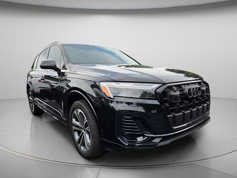 Used 2025 Audi Q7 2.0T Premium Plus w/ Premium Plus Package AWD/4WD image 4