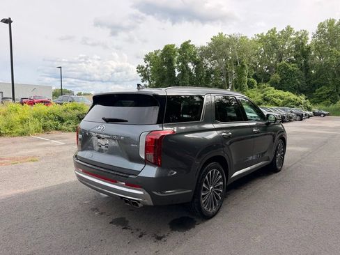 Used 2024 Hyundai Palisade Calligraphy AWD/4WD image 3