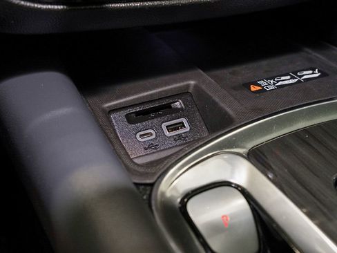 Used 2023 Buick Enclave Essence w/ Experience Buick Package image 18