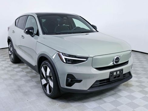 Certified 2023 Volvo C40 P8 Recharge Ultimate w/ Protection Package Premier AWD/4WD image 26