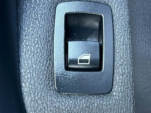 Used 2018 BMW X1 xDrive28i w/ Convenience Package AWD/4WD image 35