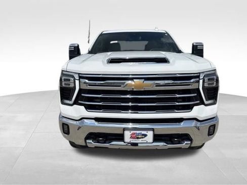 Certified 2025 Chevrolet Silverado 2500 LTZ w/ LTZ Convenience Package AWD/4WD image 9