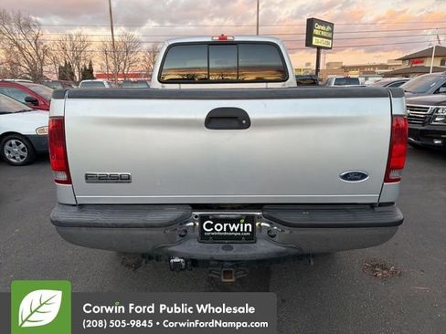 Used 2005 Ford F250 XLT image 6