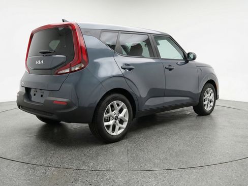 Used 2025 Kia Soul LX w/ LX Technology Package image 9