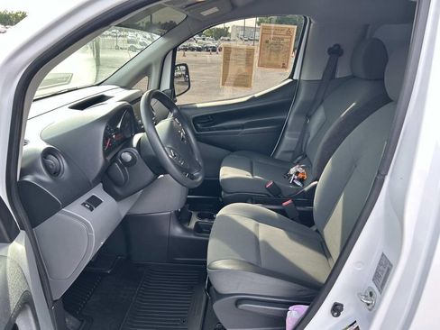 Used 2021 Nissan NV200 S FWD image 21