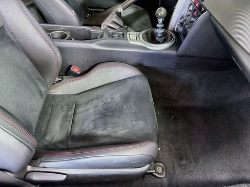 Used 2015 Subaru BRZ Limited RWD image 32