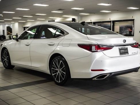 Certified 2023 Lexus ES 350 w/ Premium Package FWD image 8