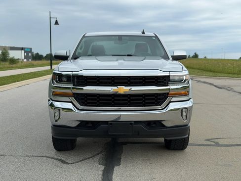Used 2018 Chevrolet Silverado 1500 LT w/ All Star Edition AWD/4WD image 2