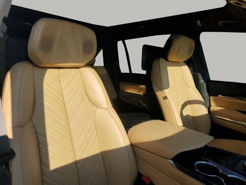 New 2026 Cadillac Escalade IQ Sport 2 w/ LPO, ONYX Package AWD/4WD image 17