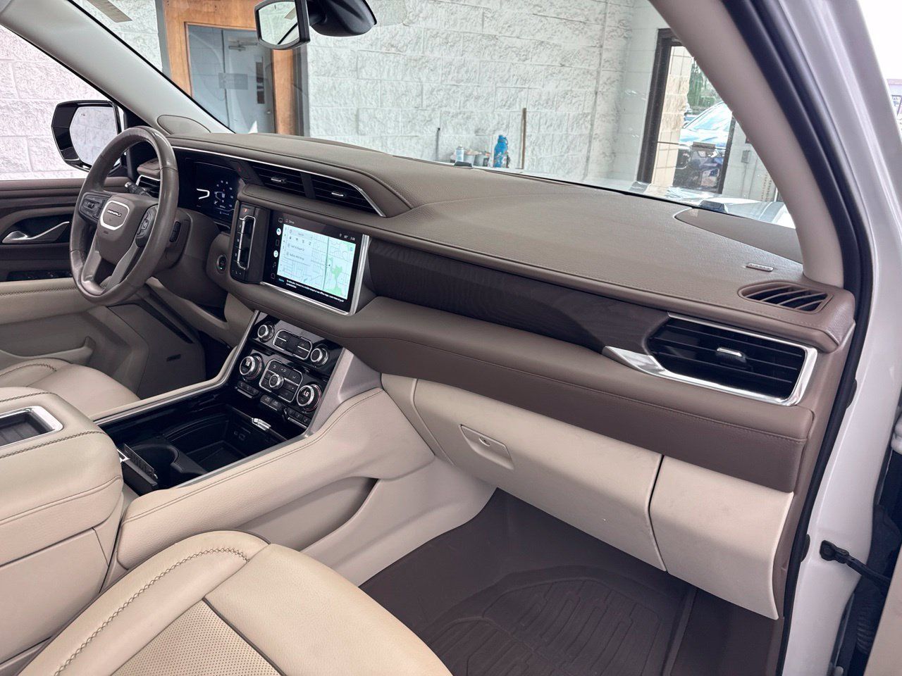 Used 2022 GMC Yukon Denali AWD/4WD image 59