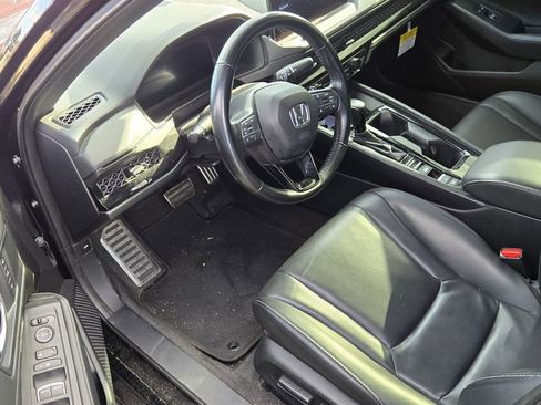 Used 2023 Honda Accord Sport image 5