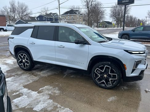 New 2026 Chevrolet Traverse High Country image 5