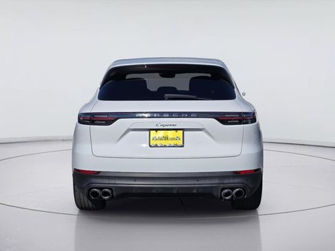 Used 2021 Porsche Cayenne AWD/4WD image 7