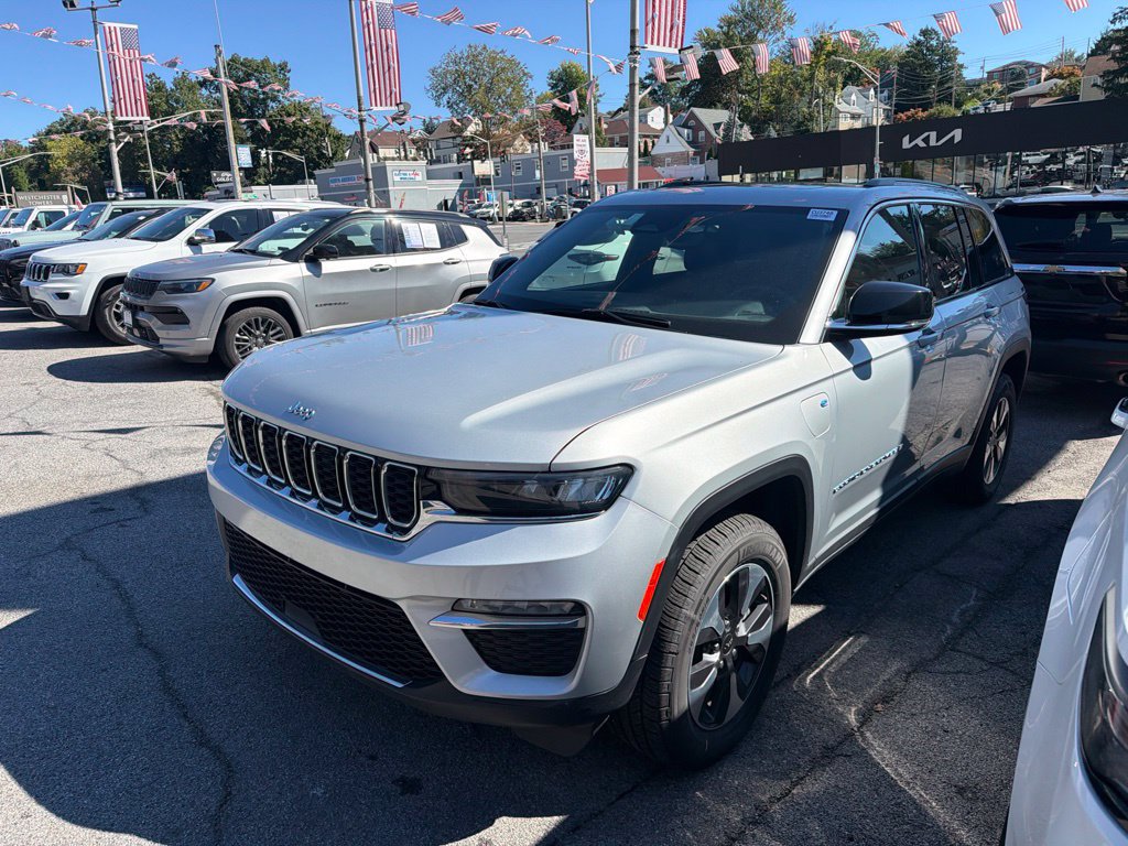Used 2024 Jeep Grand Cherokee Limited 4xe AWD/4WD image 1