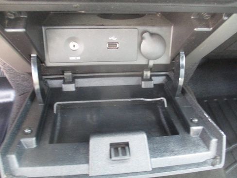 Used 2013 Ford F150 XLT w/ Luxury Equipment Group image 36