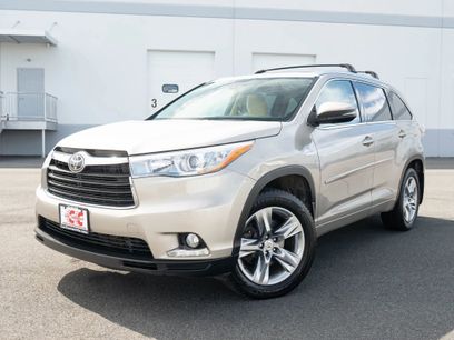 Used 2014 Toyota Highlander Limited Platinum