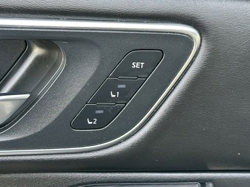 Used 2021 Nissan Rogue Platinum image 22