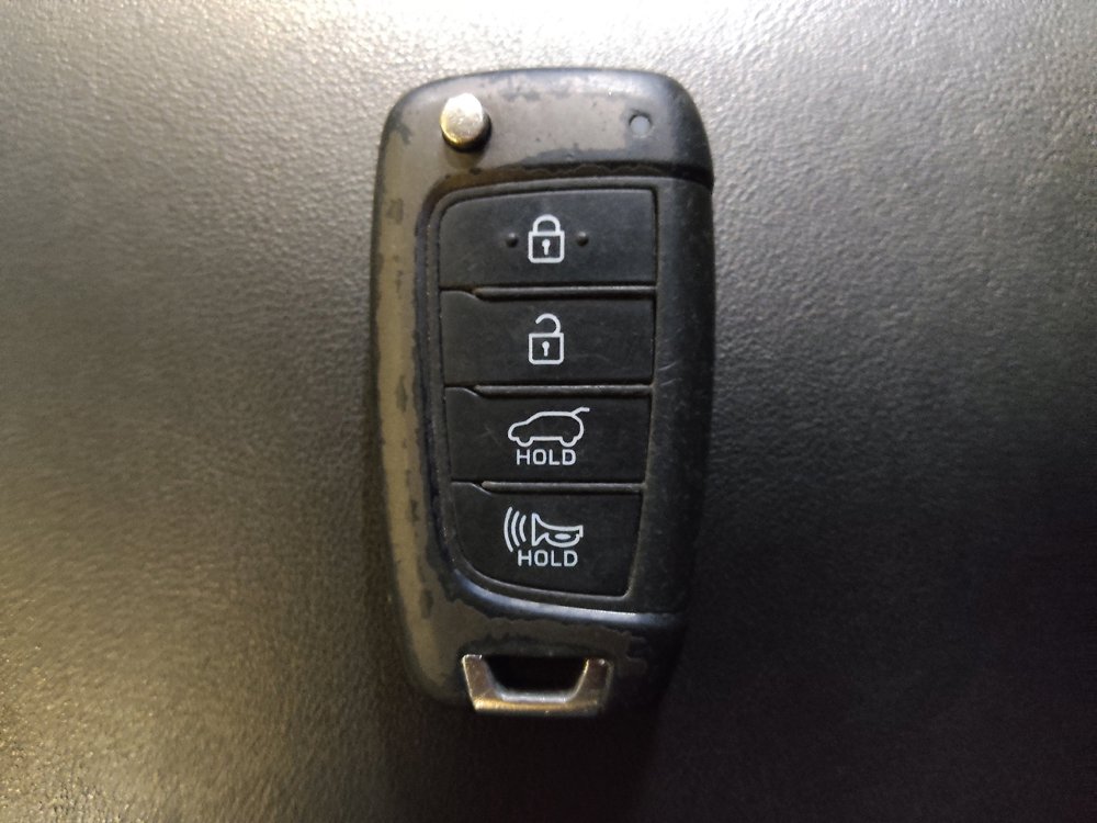 Used 2019 Hyundai Santa Fe SE FWD image 32