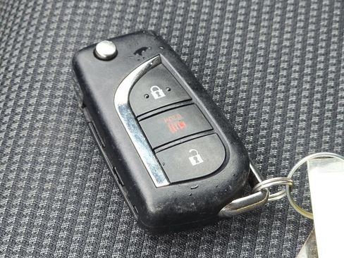 Used 2023 Toyota RAV4 LE FWD image 25