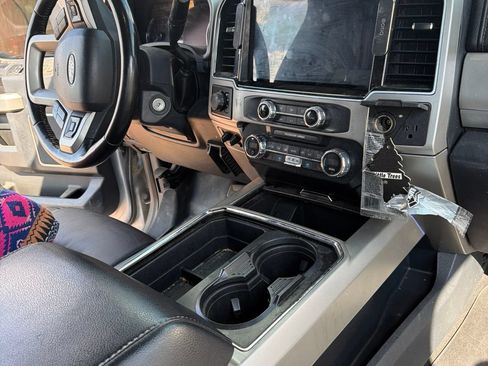 Used 2022 Ford F250 Lariat w/ Lariat Value Package AWD/4WD image 11