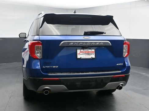 Used 2023 Ford Explorer Limited image 7