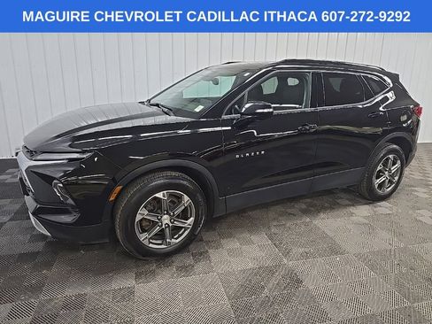 Used 2024 Chevrolet Blazer LT AWD/4WD image 6