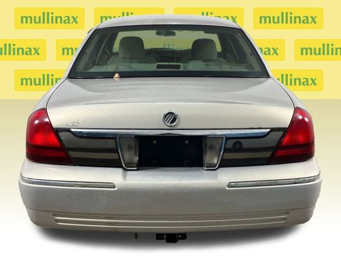 Used 2006 Mercury Grand Marquis GS image 10