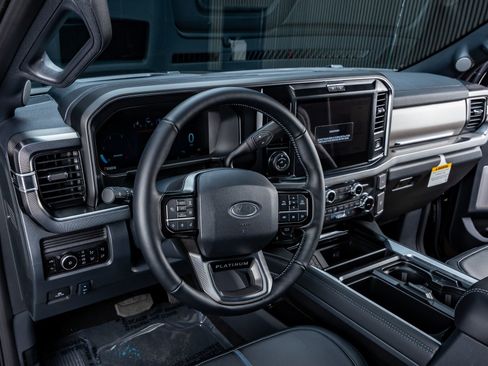 Used 2026 Ford F250 Platinum AWD/4WD image 17