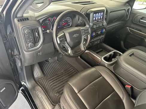 Used 2022 Chevrolet Silverado 1500 RST w/ Redline Edition AWD/4WD image 14