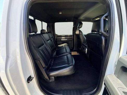 Used 2018 Ford F150 XLT w/ Equipment Group 302A Luxury AWD/4WD image 23