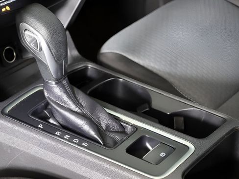 Used 2018 Ford Escape SE image 40