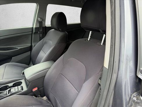 Used 2021 Hyundai Tucson SE AWD/4WD image 11