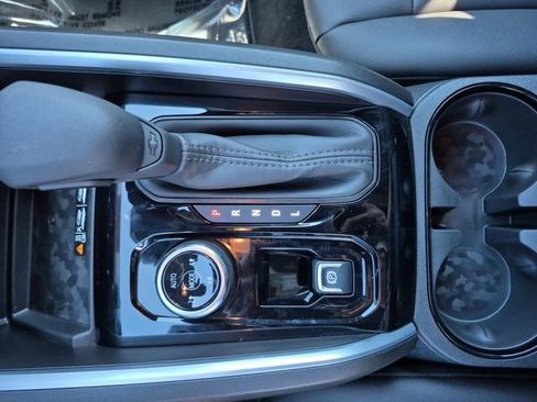 Used 2026 Chevrolet Colorado Trail Boss AWD/4WD image 24