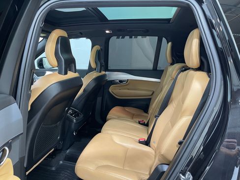 Used 2018 Volvo XC90 T5 Momentum w/ Convenience Package image 30