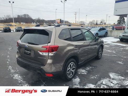 Used 2020 Subaru Forester Premium image 5