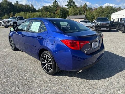 Used 2017 Toyota Corolla SE w/ Carpet Mat Package (TMS) FWD image 3