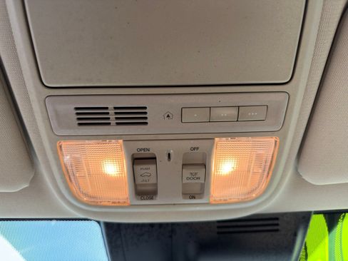 Used 2017 Honda CR-V EX-L image 25