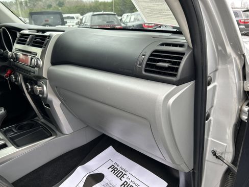 Used 2013 Toyota 4Runner SR5 w/ Convenience Pkg image 56
