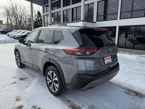 Used 2022 Nissan Rogue SV image 6
