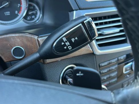 Used 2011 Mercedes-Benz E 350 Sedan image 40